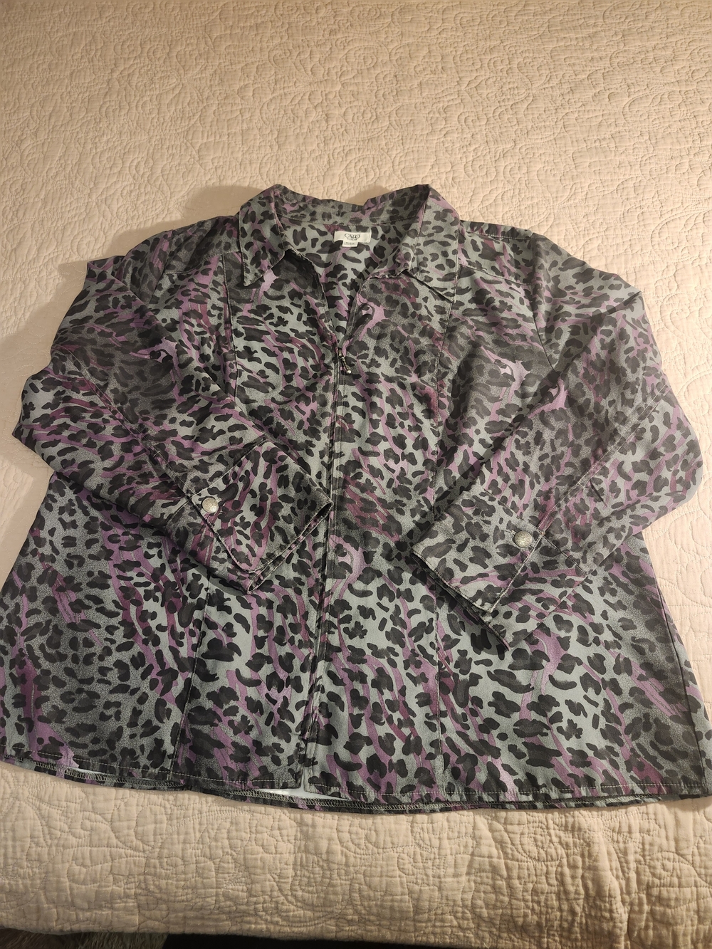 Women’s Purple & Gray Animal Print Button-Up Jacket